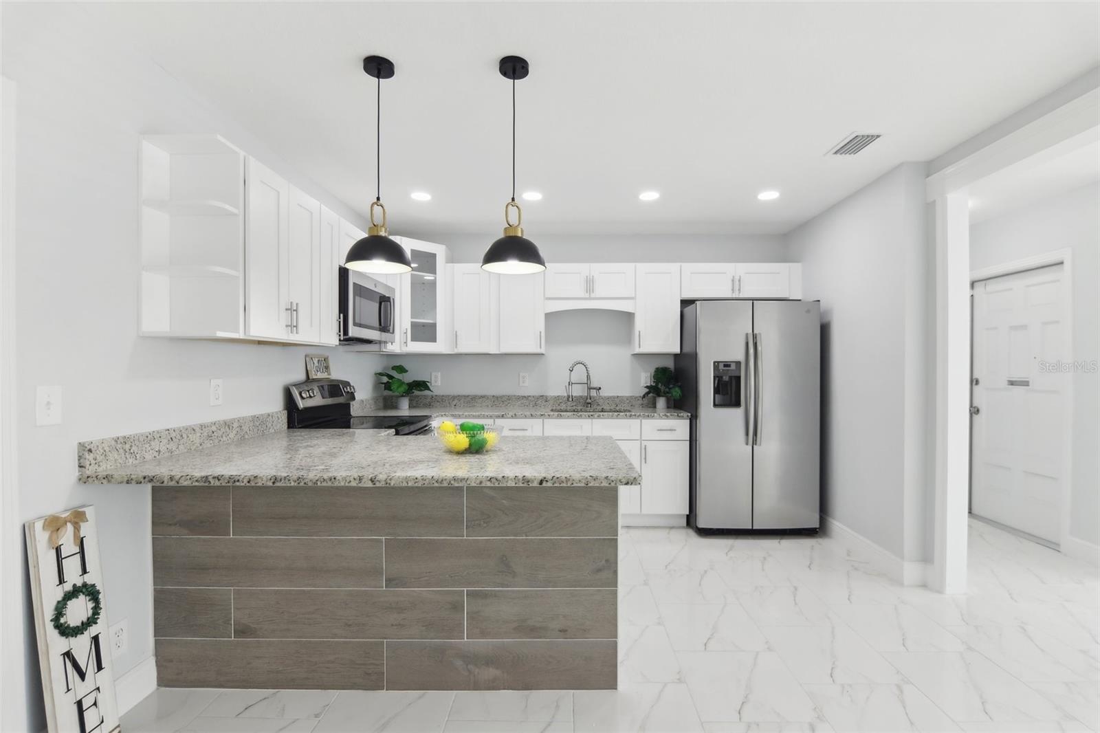 Image 14 of 41 For 7110 Bonito Street