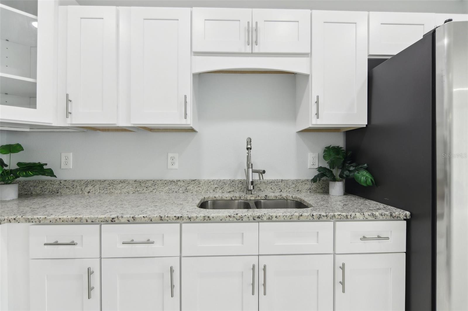 Image 19 of 41 For 7110 Bonito Street