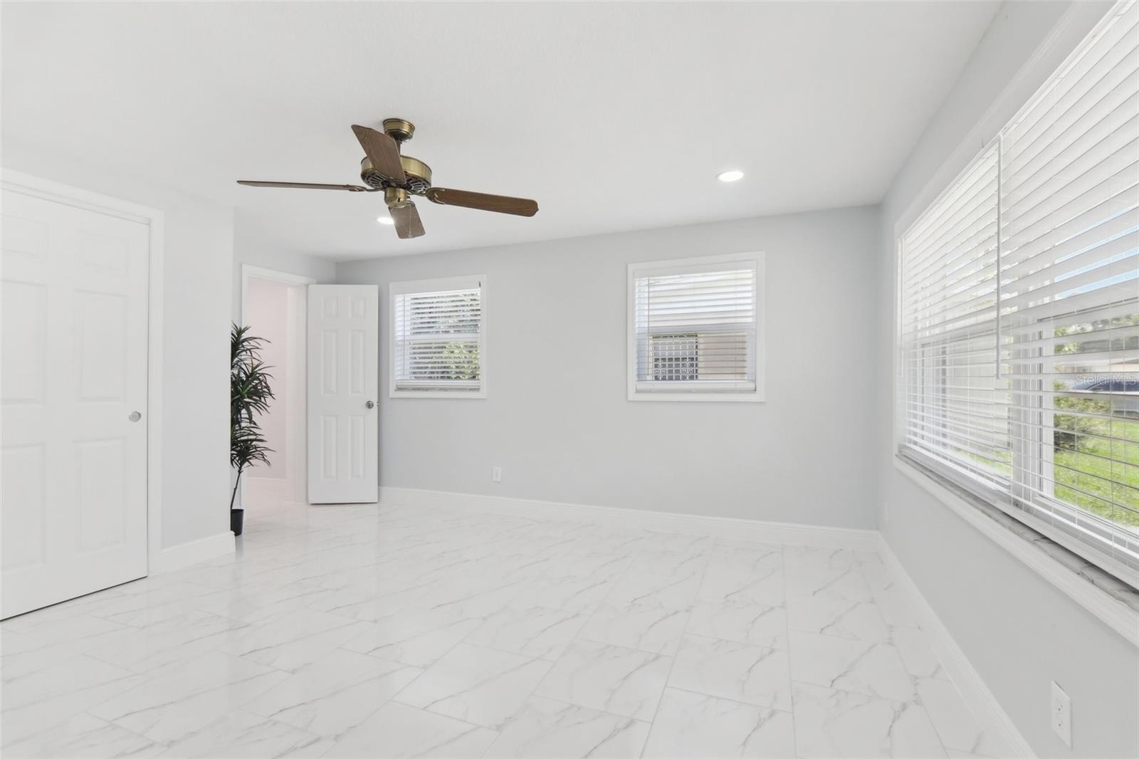 Image 21 of 41 For 7110 Bonito Street