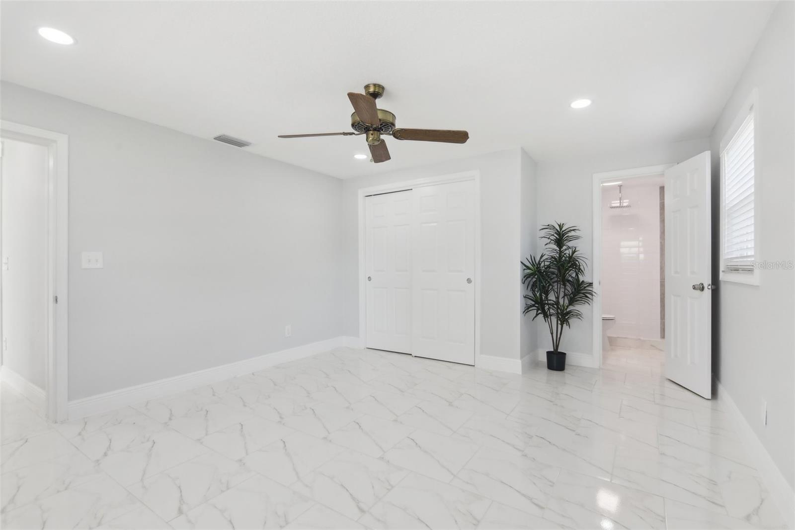 Image 23 of 41 For 7110 Bonito Street