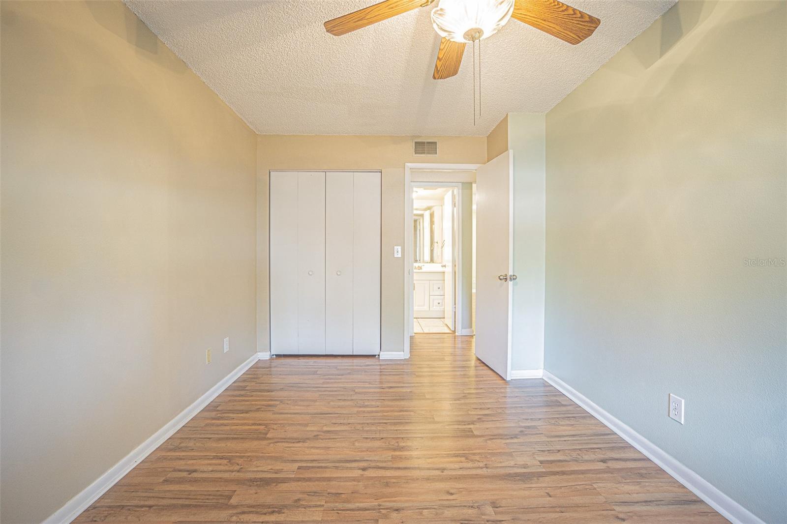 Image 10 of 21 For 3002 Cleveland Street C3