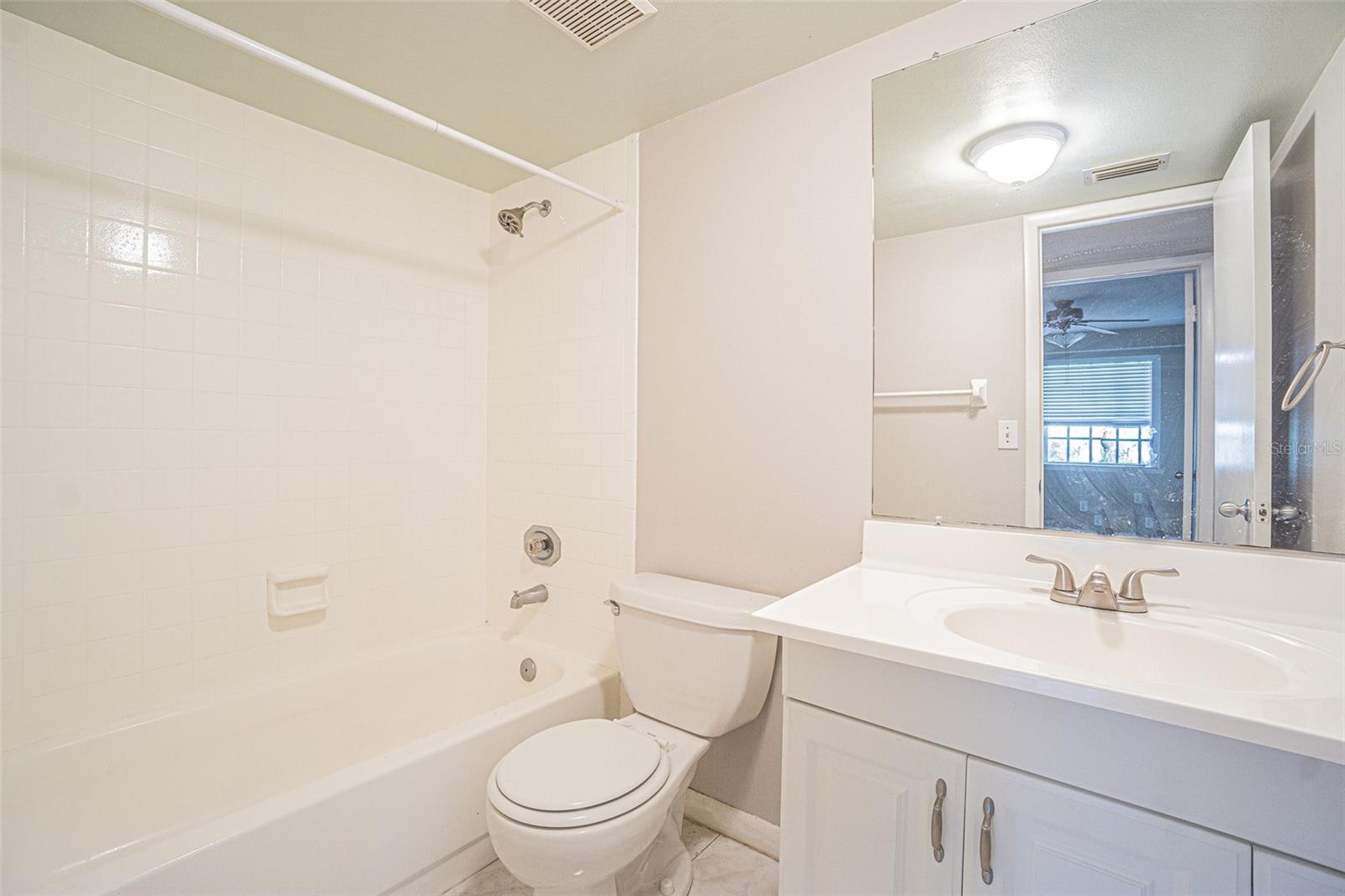 Image 12 of 21 For 3002 Cleveland Street C3