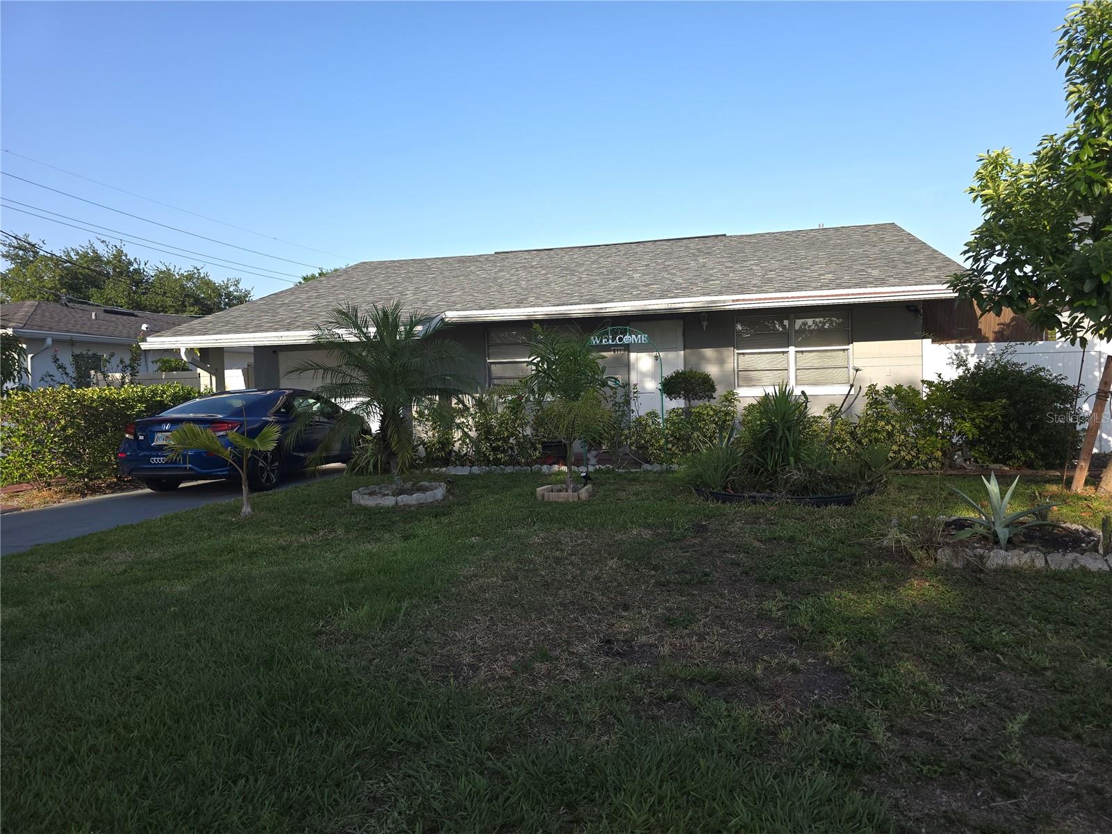 Image 8 of 49 For 611 Bradford Avenue