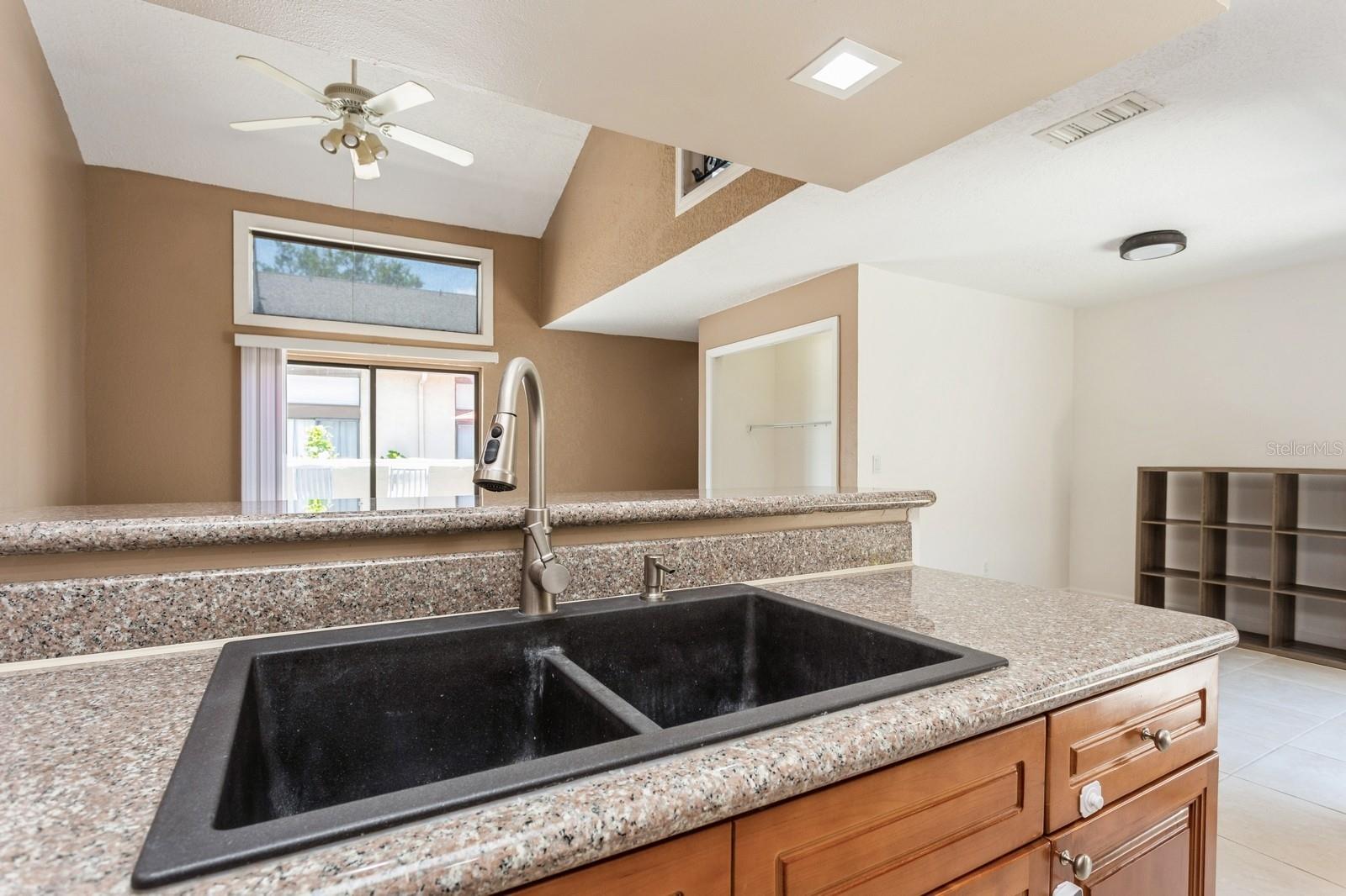 Image 15 of 41 For 6262 142nd Avenue N 607