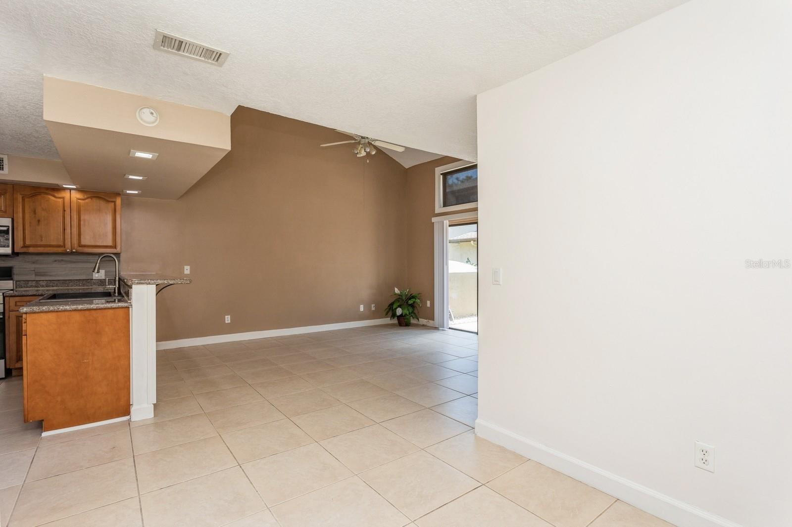 Image 20 of 41 For 6262 142nd Avenue N 607