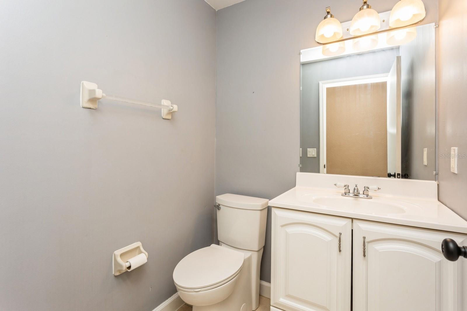 Image 9 of 41 For 6262 142nd Avenue N 607