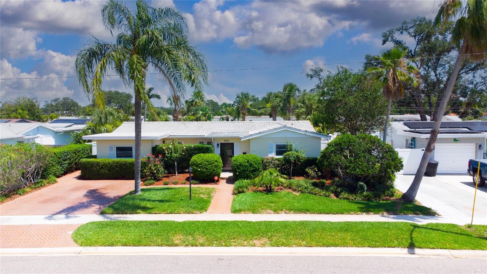 Details for 5951 32nd Avenue N, ST PETERSBURG, FL 33710