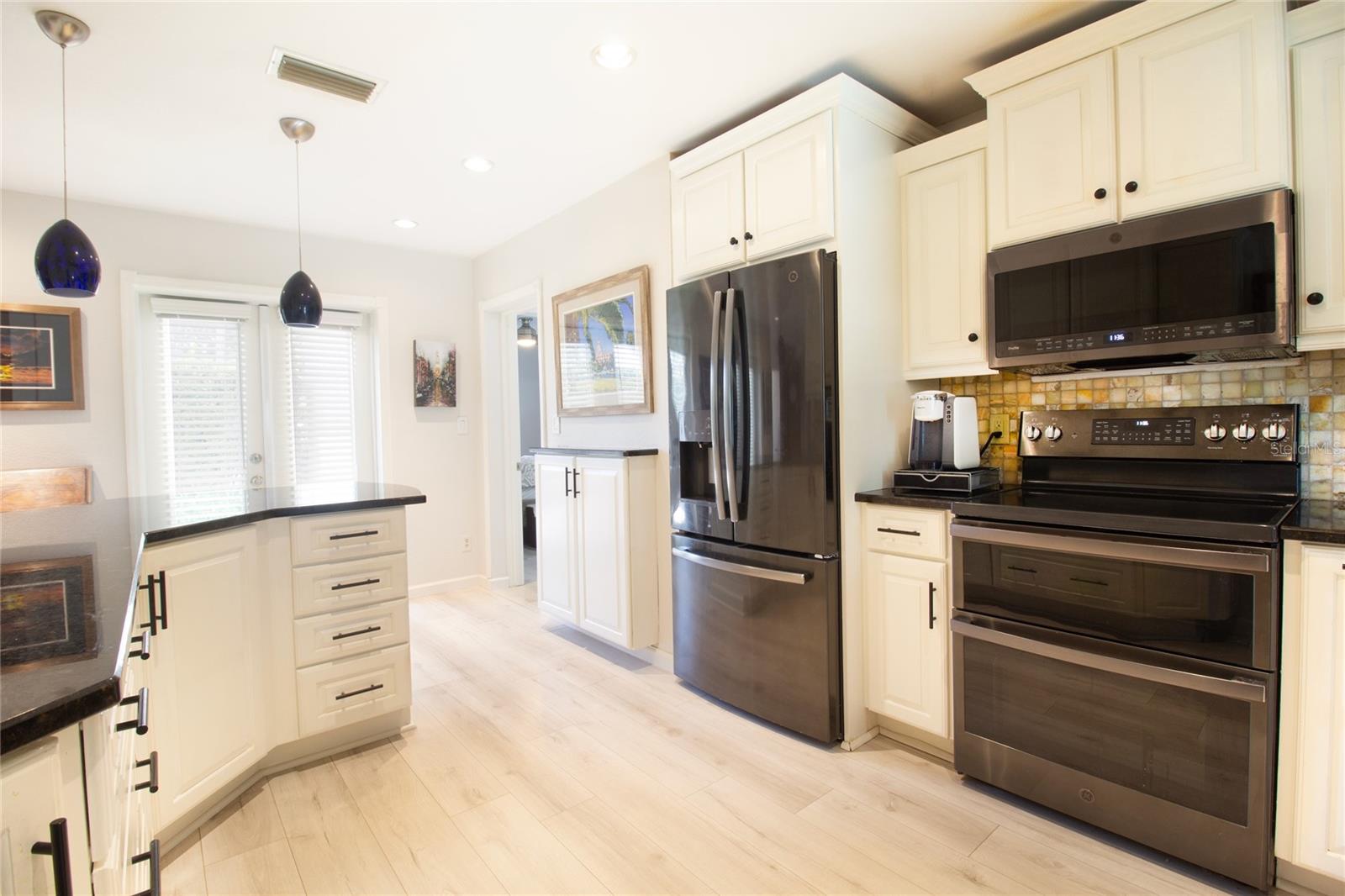 Image 12 of 43 For 5951 32nd Avenue N
