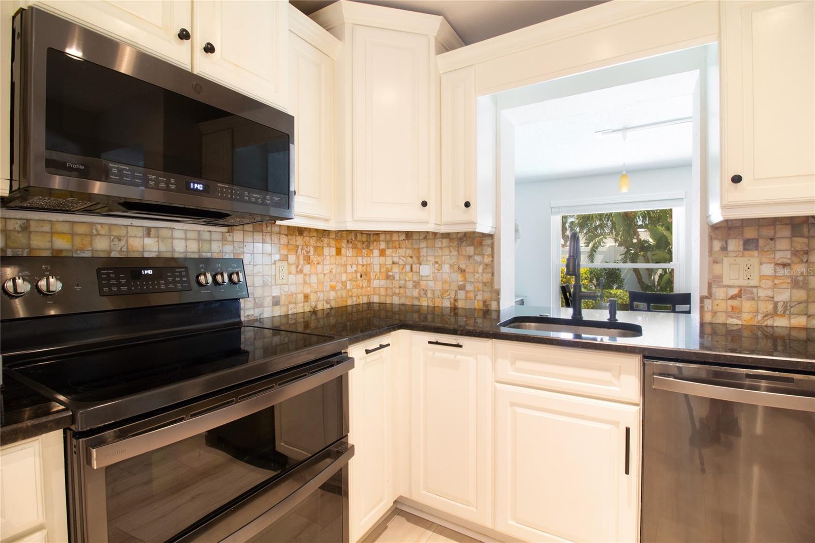 Image 14 of 43 For 5951 32nd Avenue N