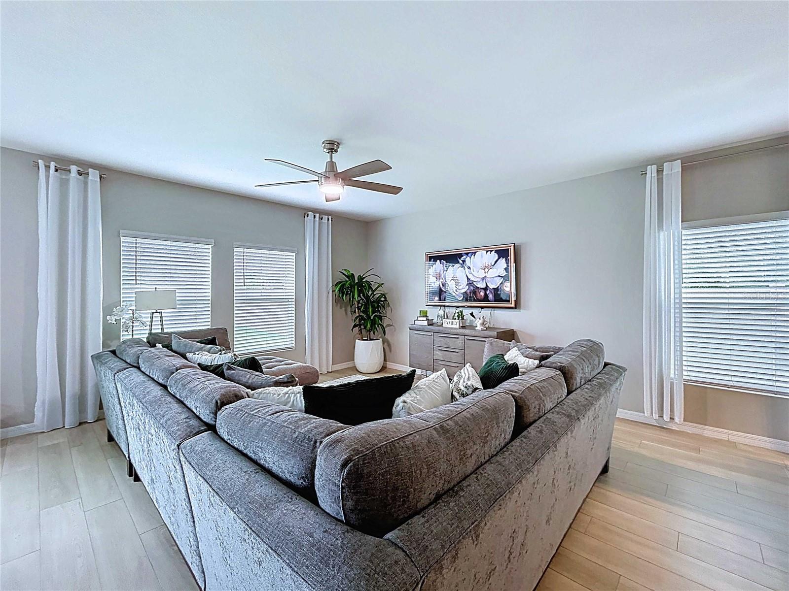 Image 8 of 48 For 34056 Scarlet Sage Court