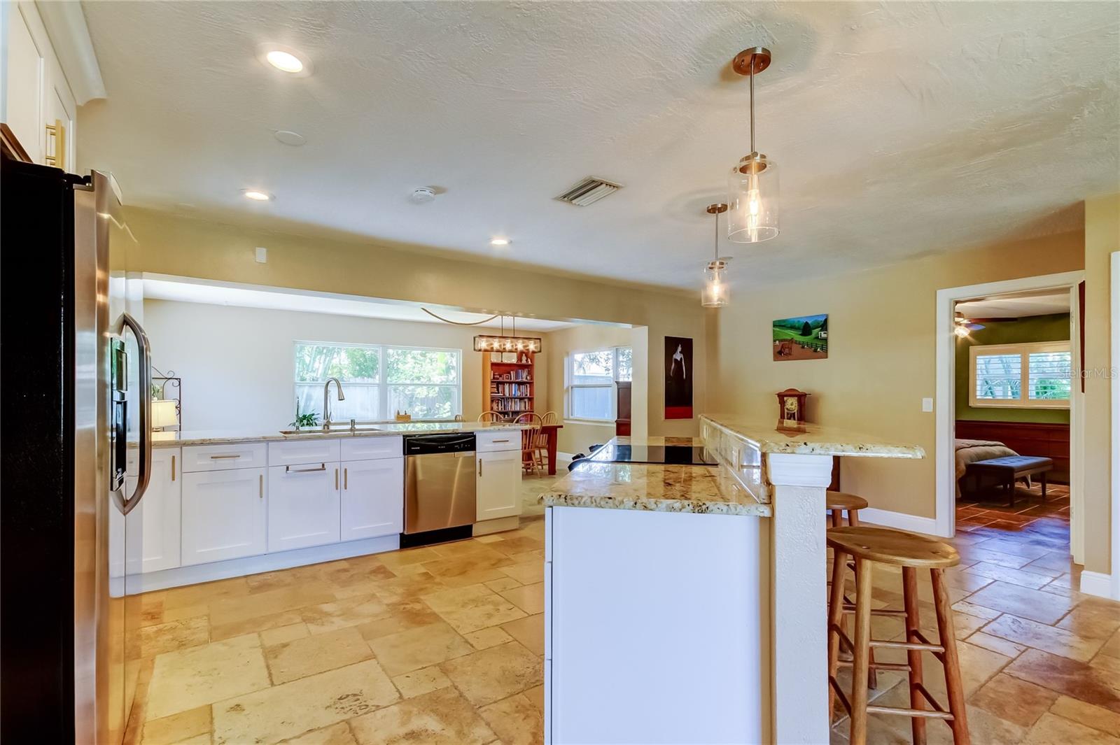 Image 29 of 47 For 4174 14th Lane Ne