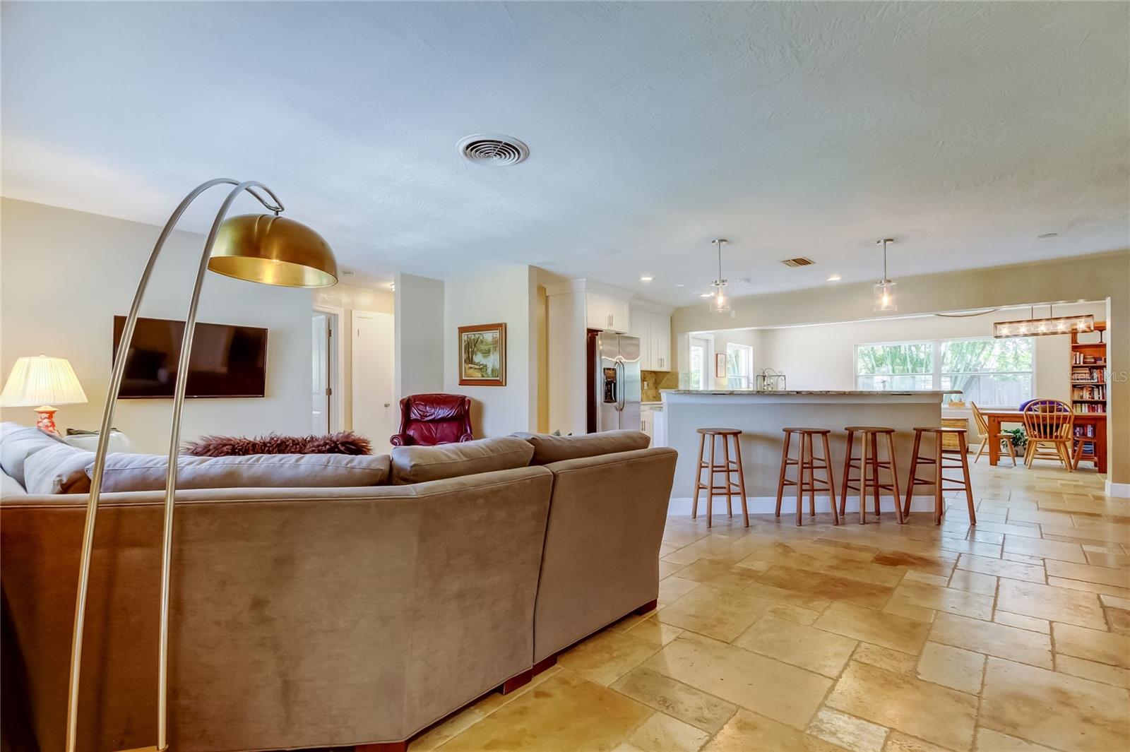 Image 8 of 47 For 4174 14th Lane Ne