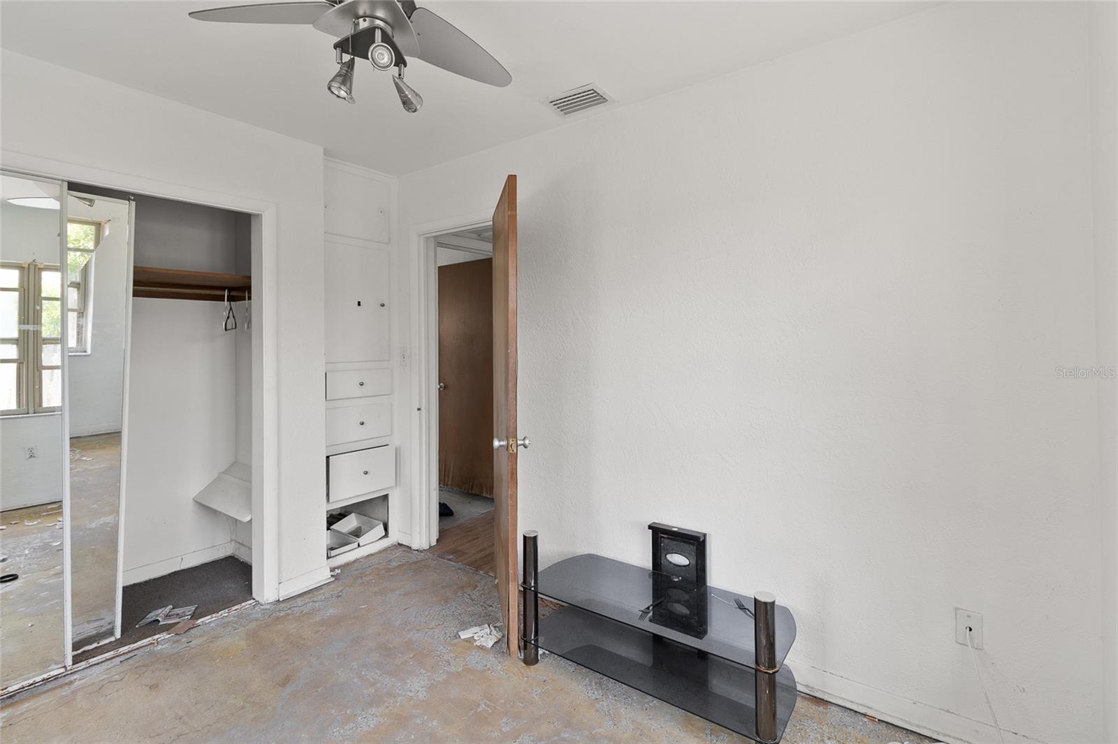 Image 24 of 28 For 410 73rd Avenue