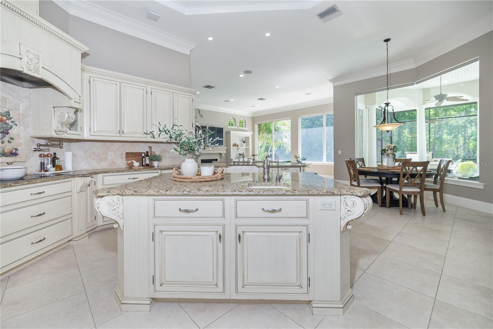 Image 12 of 52 For 4512 Cheval Boulevard