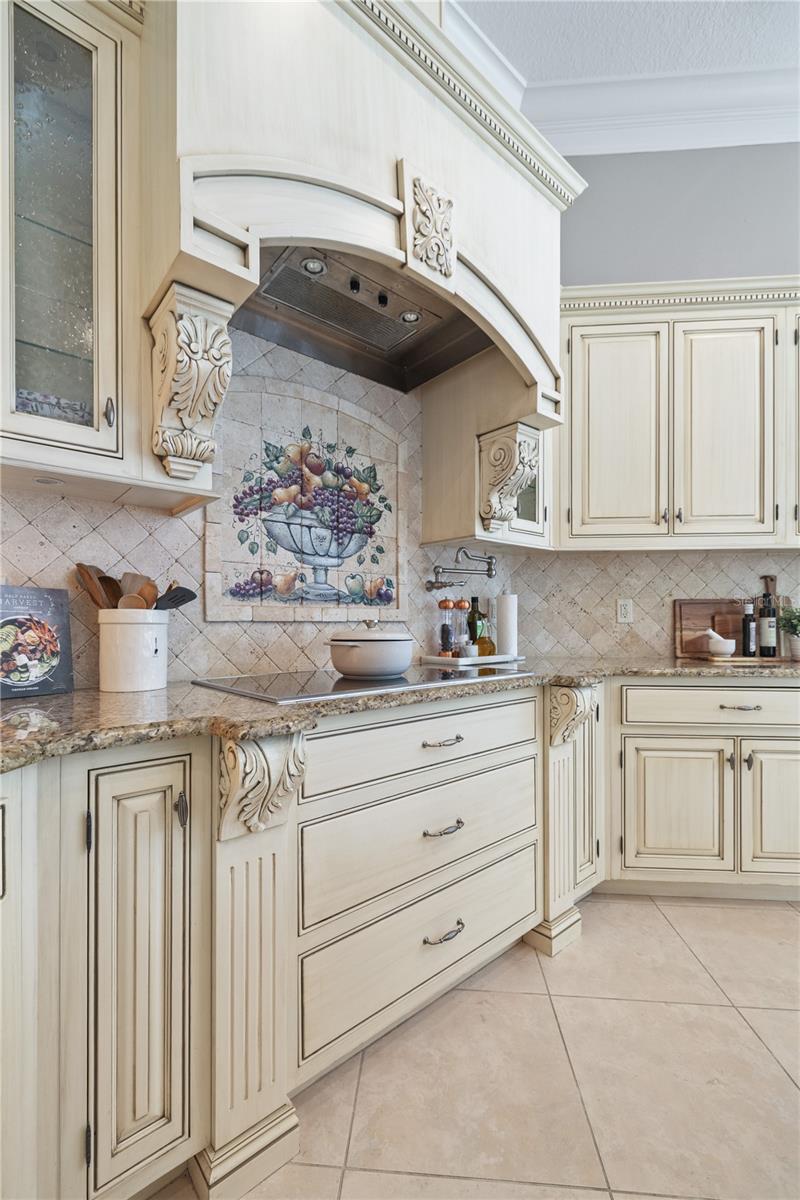 Image 13 of 52 For 4512 Cheval Boulevard