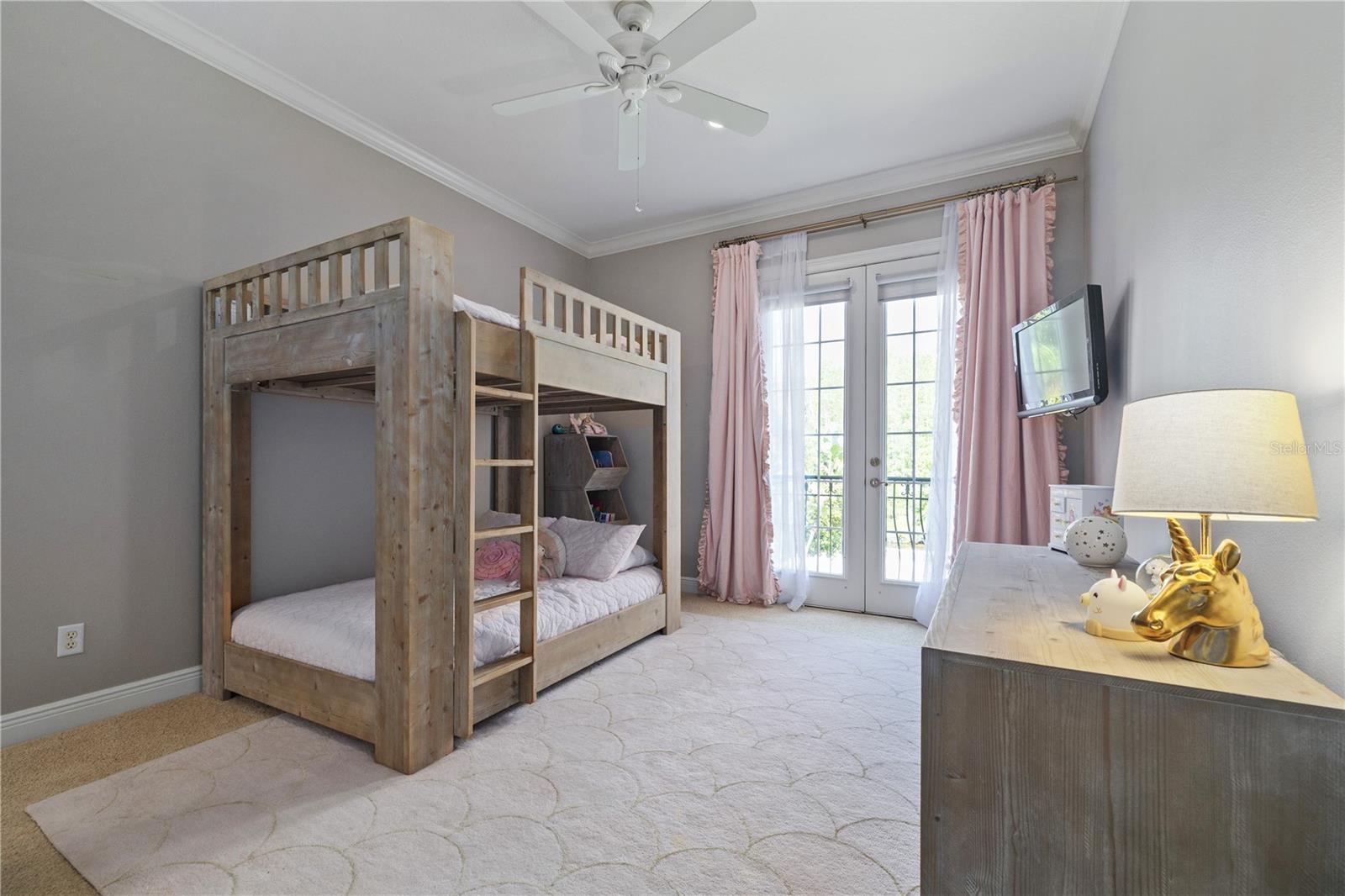 Image 37 of 52 For 4512 Cheval Boulevard