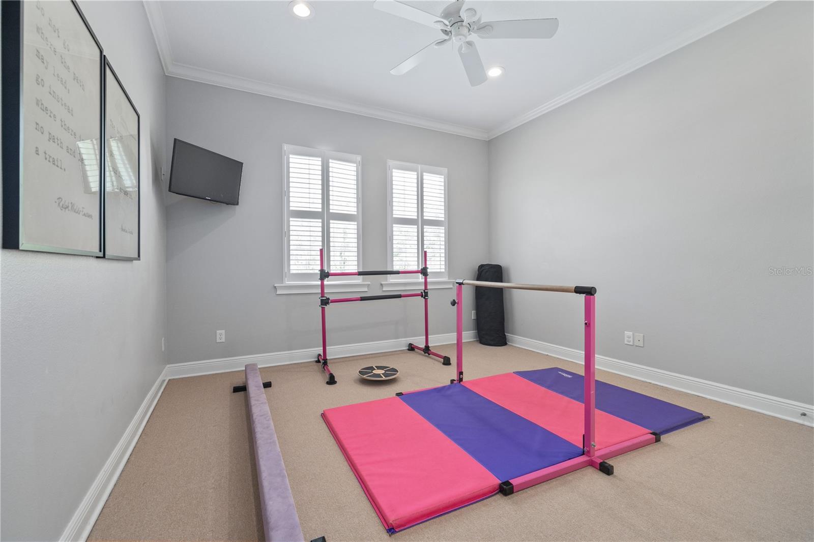 Image 39 of 52 For 4512 Cheval Boulevard