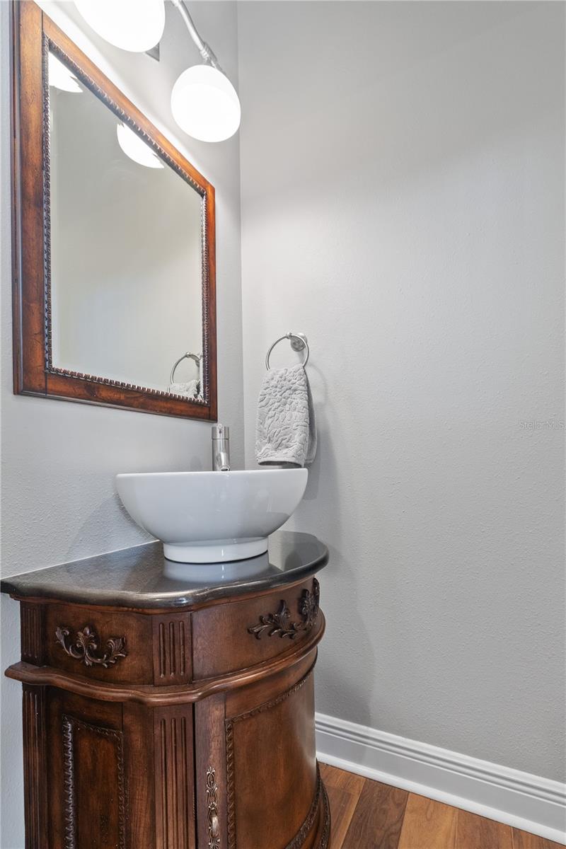 Image 40 of 52 For 4512 Cheval Boulevard