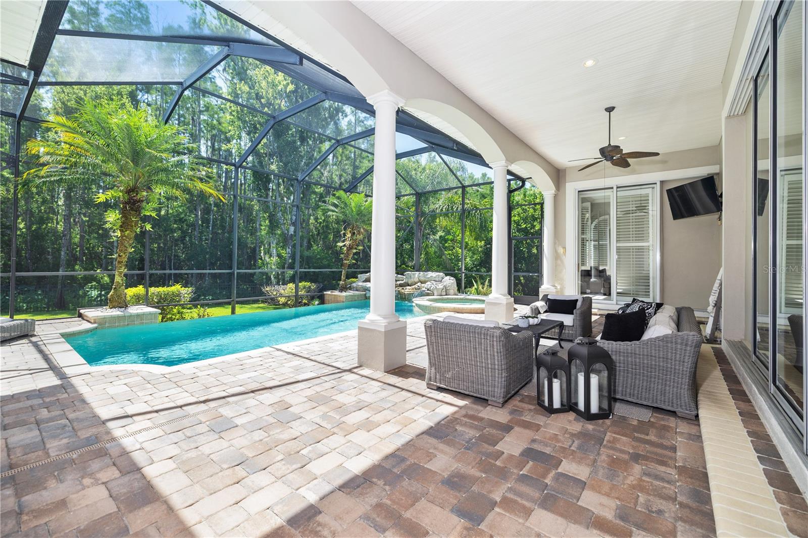 Image 42 of 52 For 4512 Cheval Boulevard