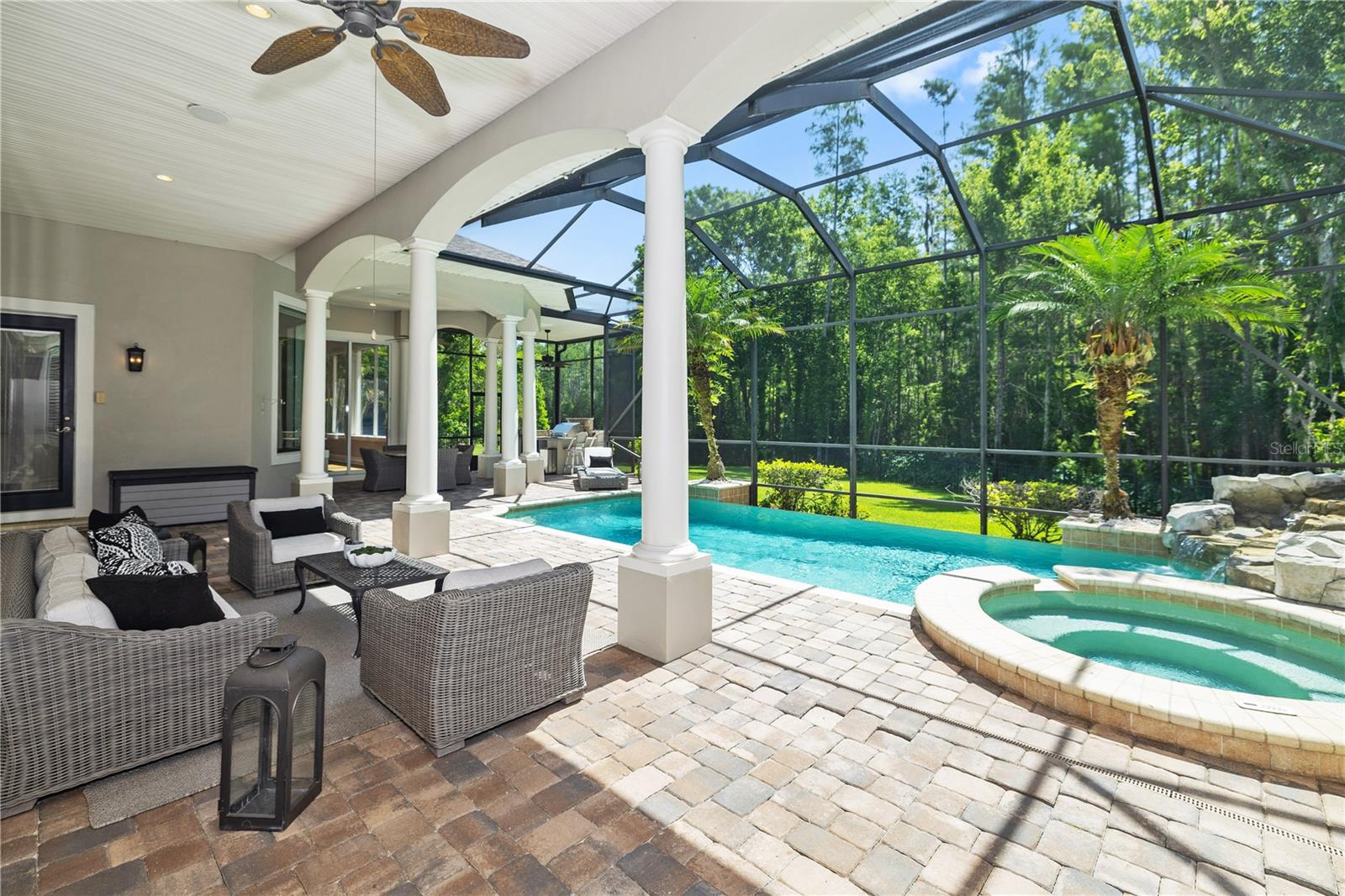 Image 44 of 52 For 4512 Cheval Boulevard