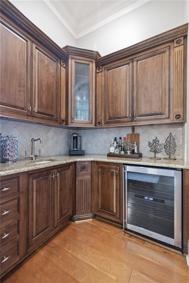 Image 9 of 52 For 4512 Cheval Boulevard