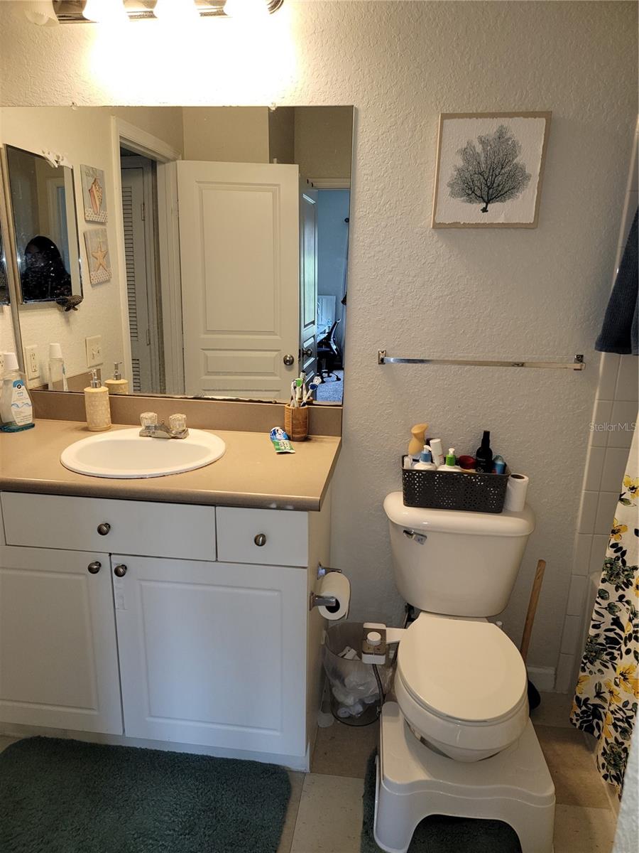 Image 11 of 42 For 9304 Crescent Loop Circle 308