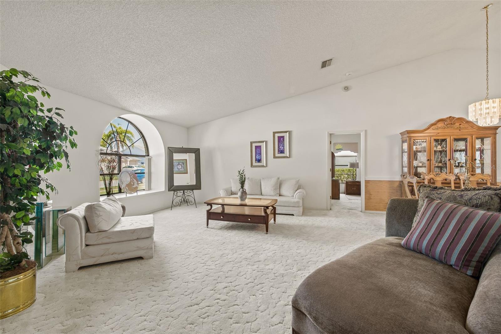 Image 8 of 47 For 5434 Wellfield Road