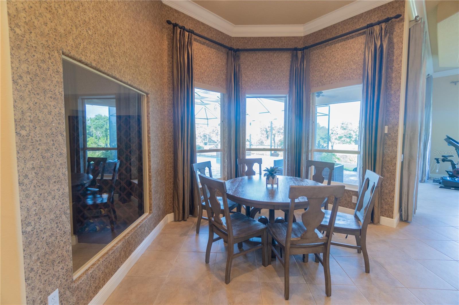 Listing photo id 18 for 15101 Kestrelglen Way