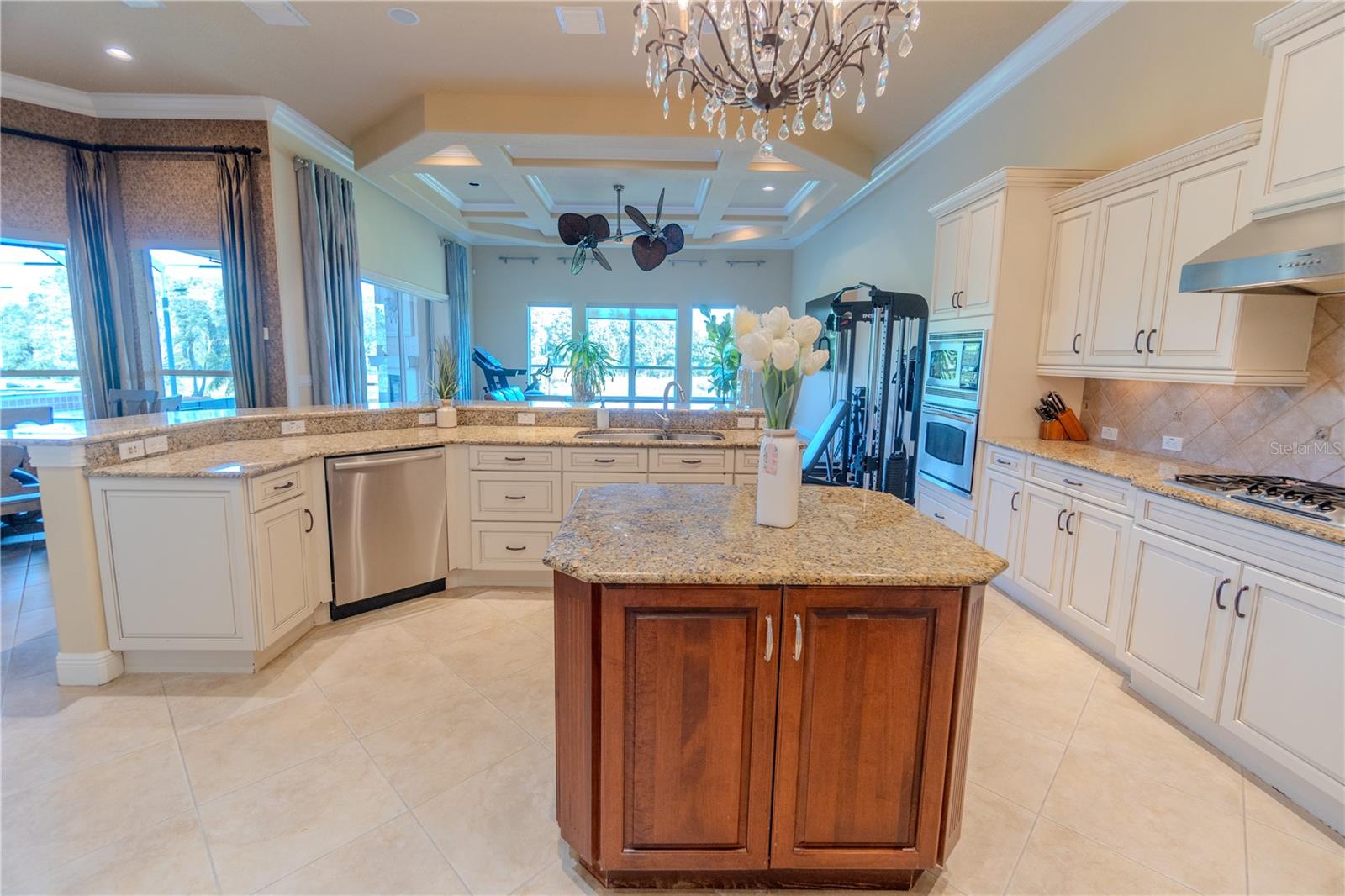 Listing photo id 23 for 15101 Kestrelglen Way