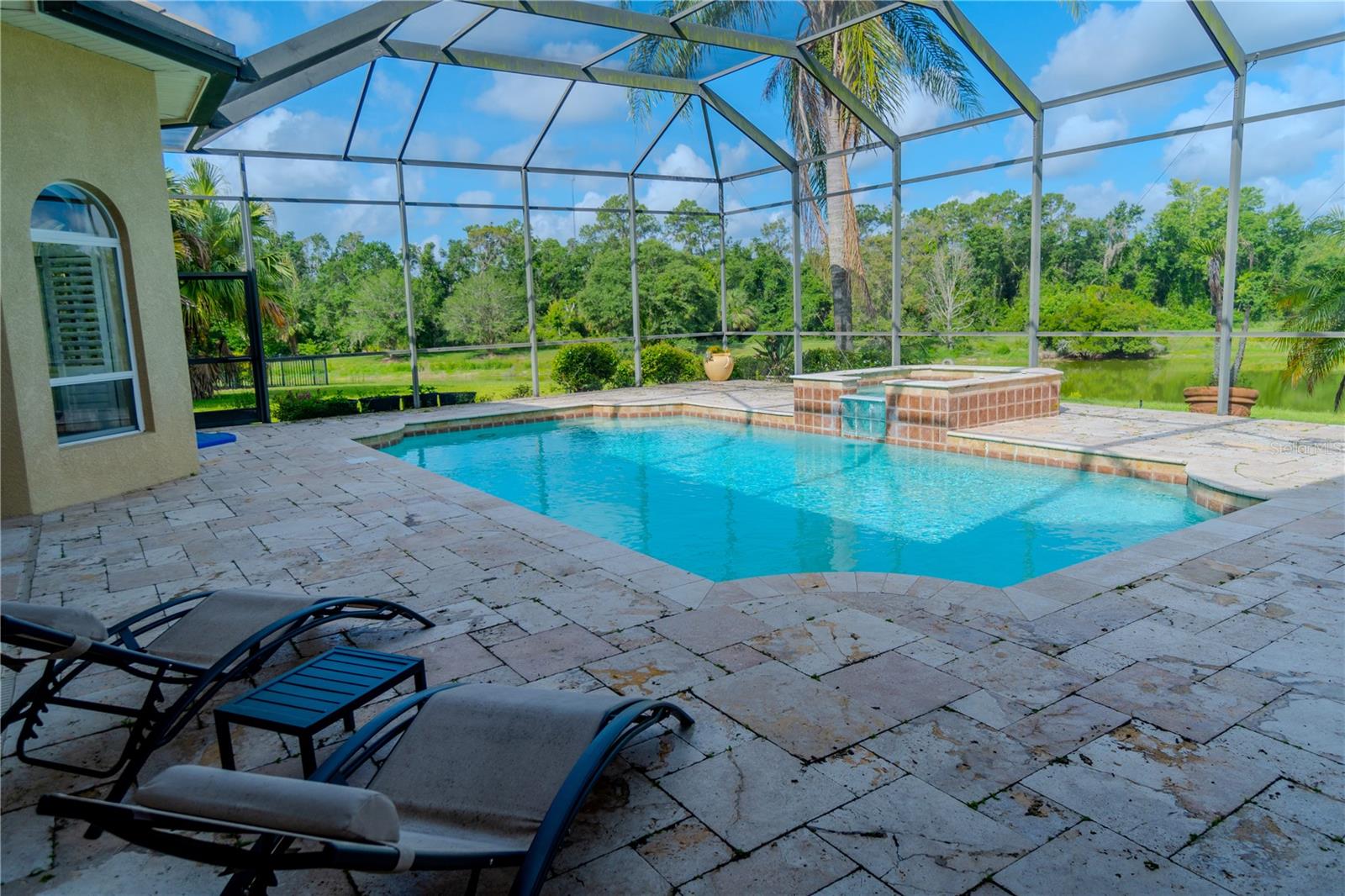 Listing photo id 30 for 15101 Kestrelglen Way