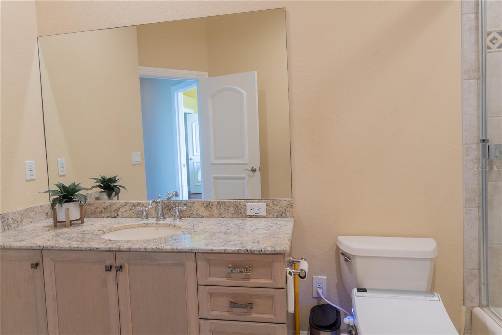 Listing photo id 66 for 15101 Kestrelglen Way