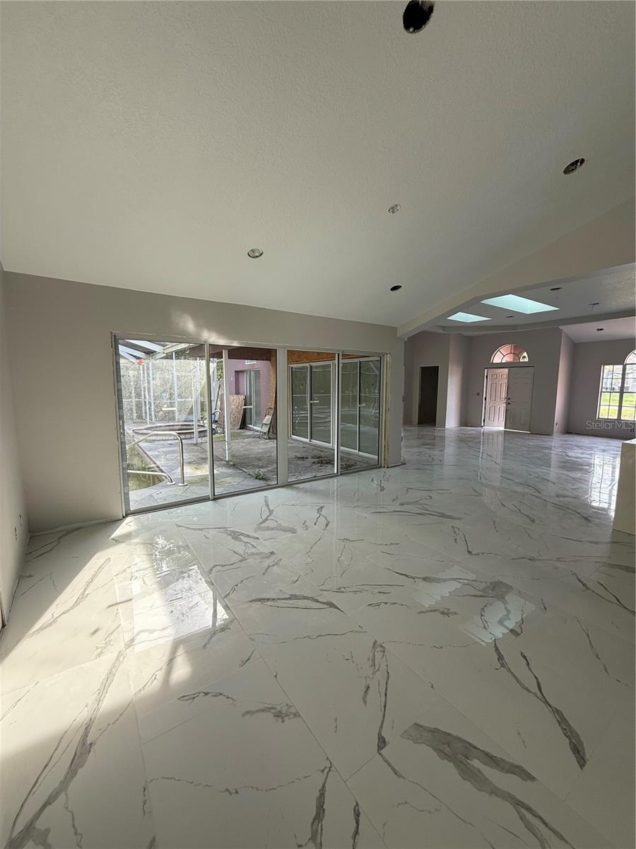 Image 10 of 32 For 14273 Nugent Circle