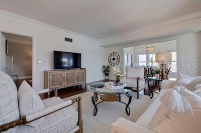 Image 18 of 70 For 4950 Gulf Boulevard 409