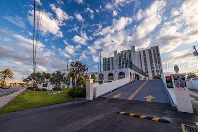 Image 66 of 70 For 4950 Gulf Boulevard 409
