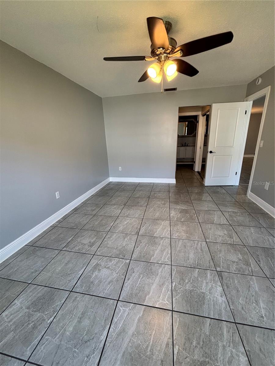 Image 16 of 23 For 10280 Imperial Point Drive W 20