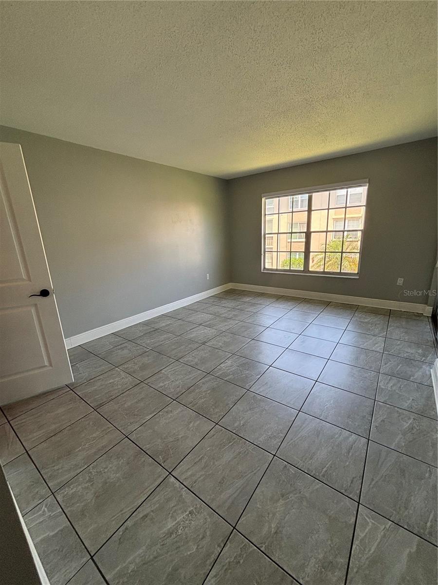 Image 17 of 23 For 10280 Imperial Point Drive W 20