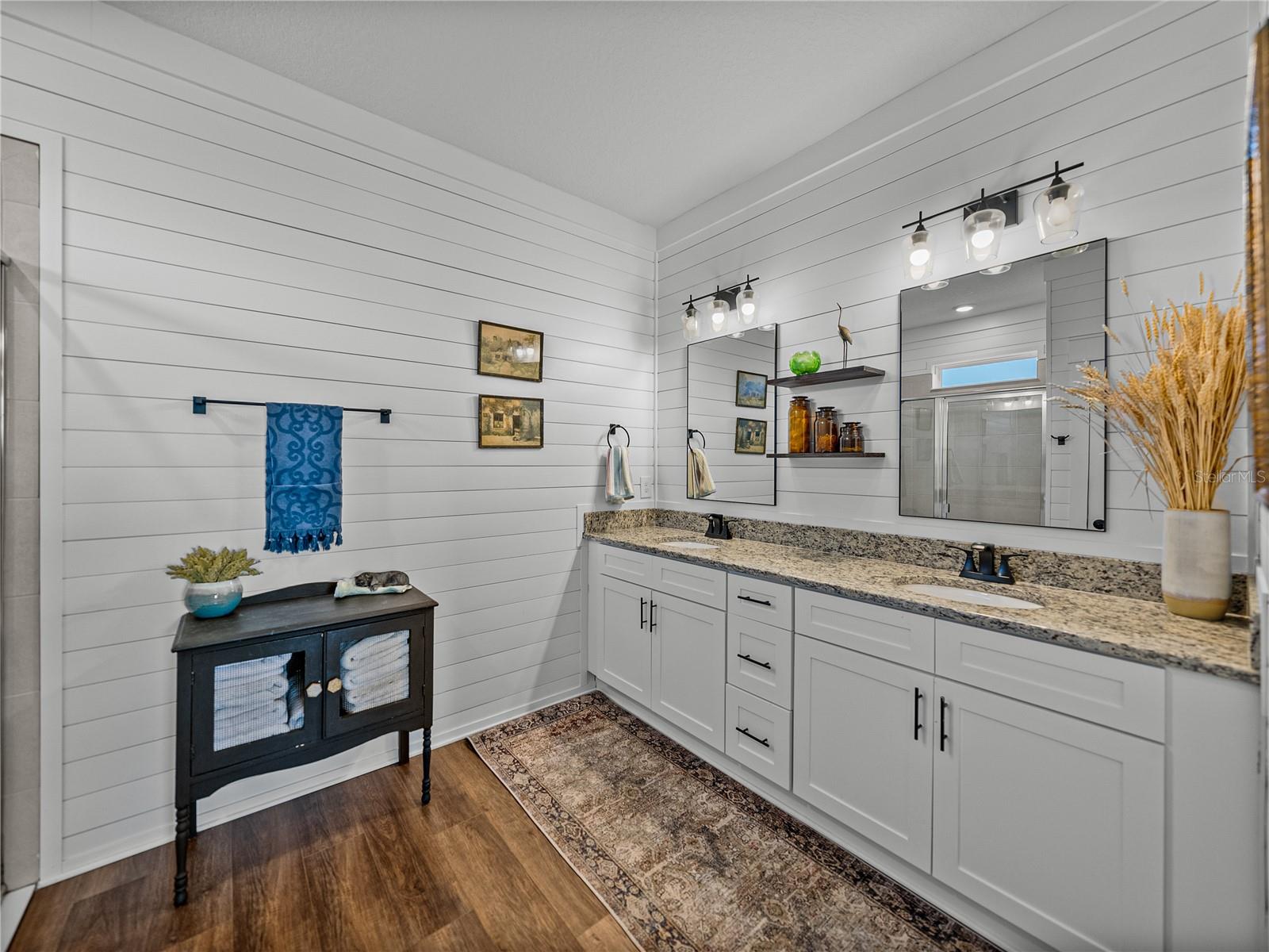 Image 29 of 69 For 12492 Eastpointe Drive