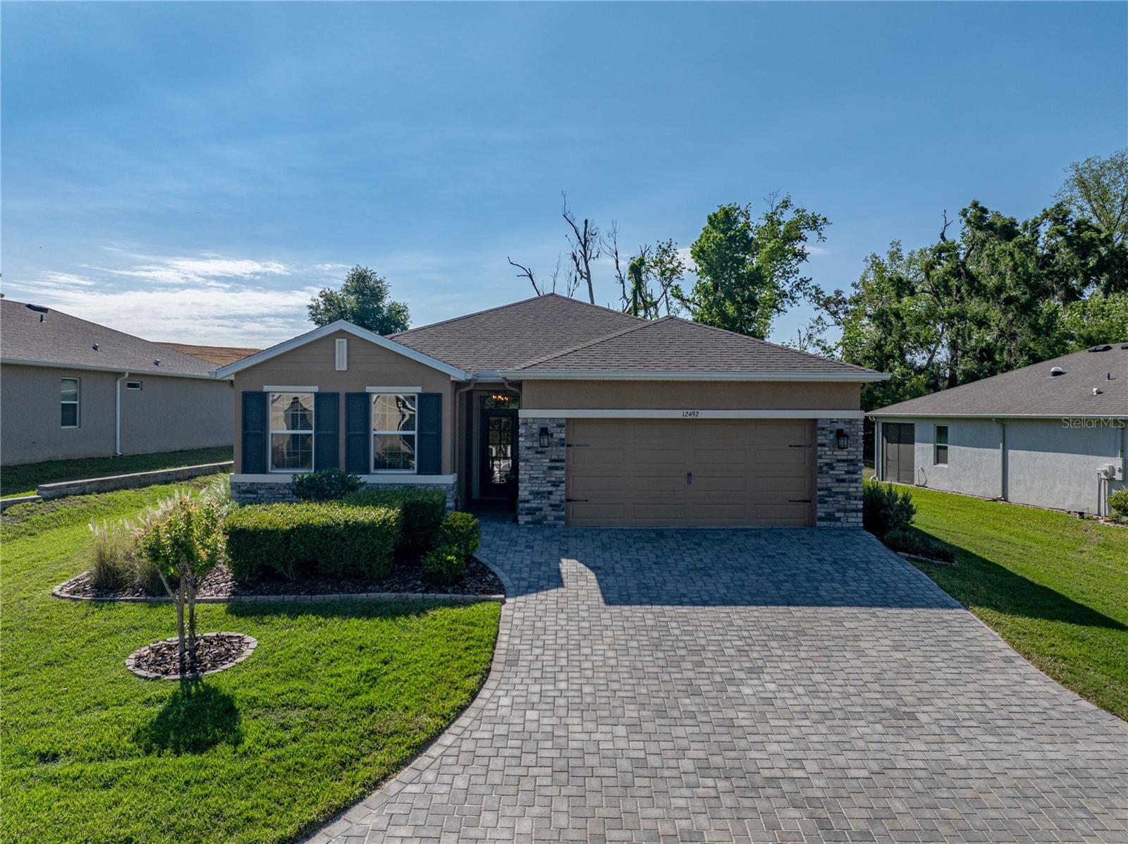 Image 3 of 69 For 12492 Eastpointe Drive