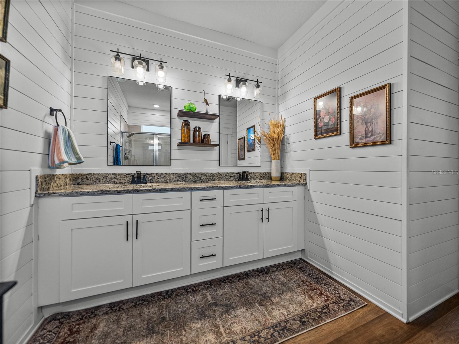 Image 33 of 69 For 12492 Eastpointe Drive
