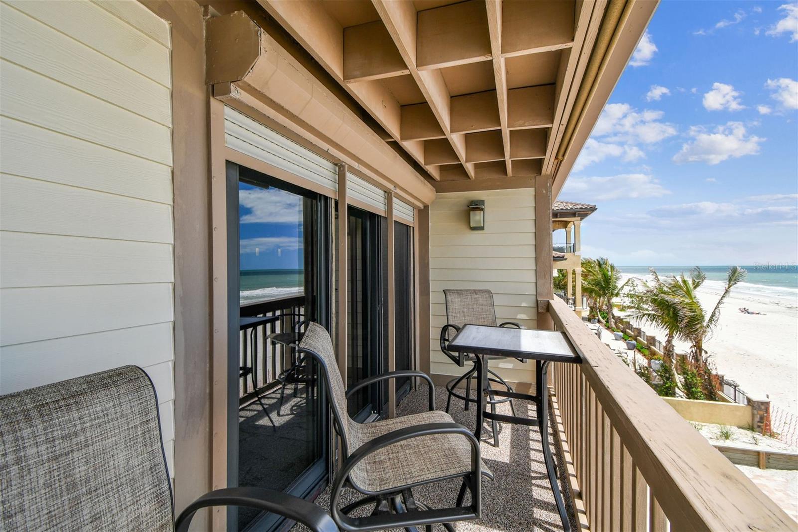 Image 22 of 73 For 19010 Gulf Boulevard 203