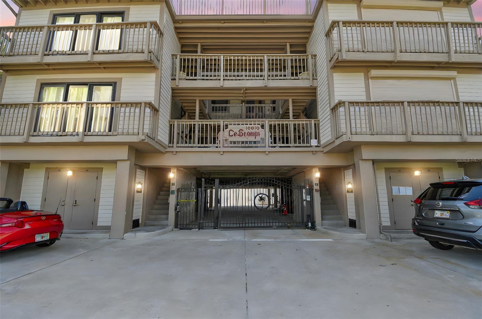 Image 23 of 73 For 19010 Gulf Boulevard 203