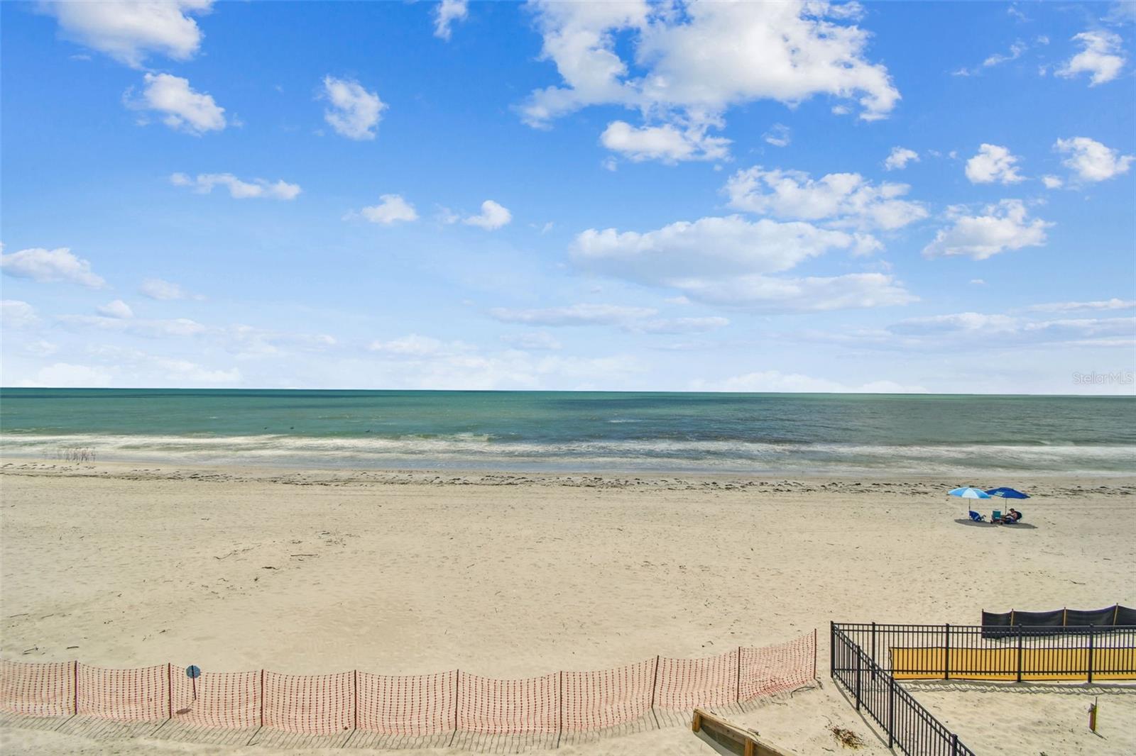 Image 24 of 73 For 19010 Gulf Boulevard 203