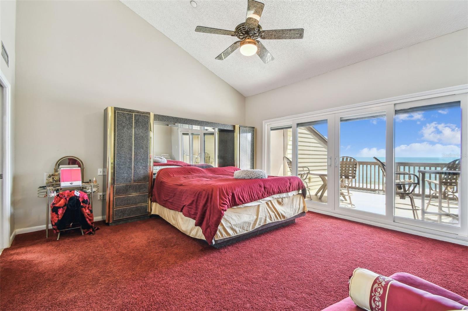 Image 47 of 73 For 19010 Gulf Boulevard 203