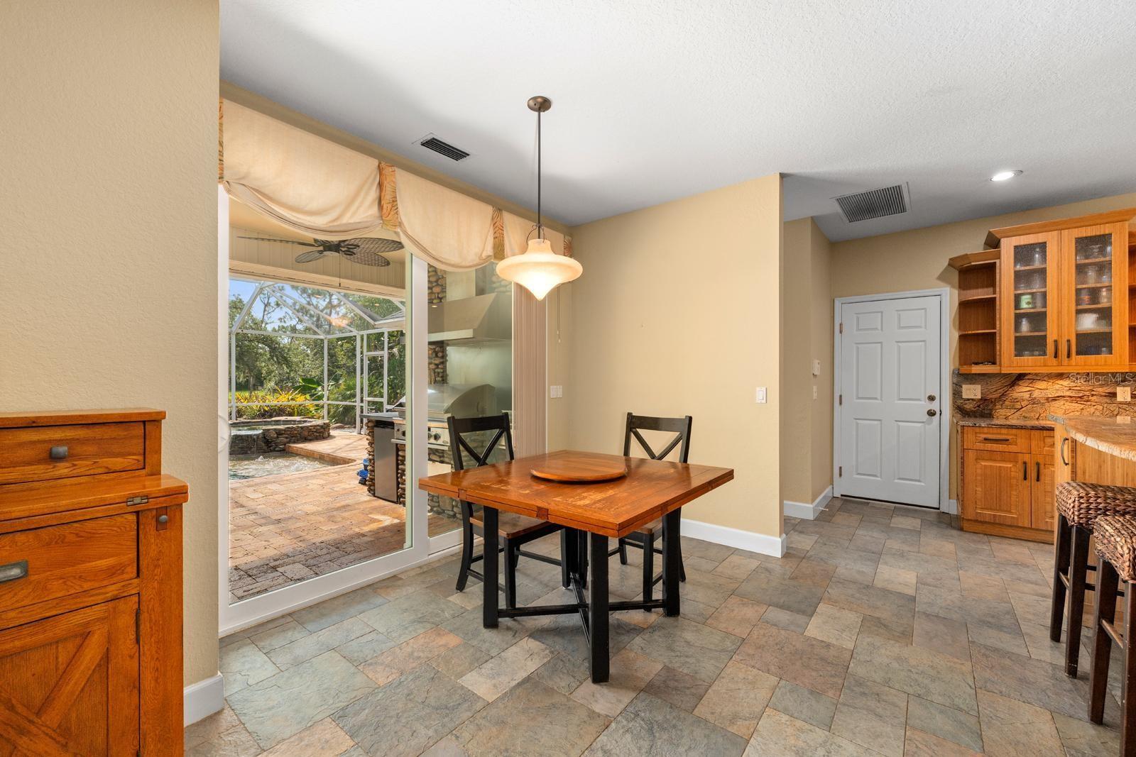 Image 12 of 37 For 6915 215th Street E