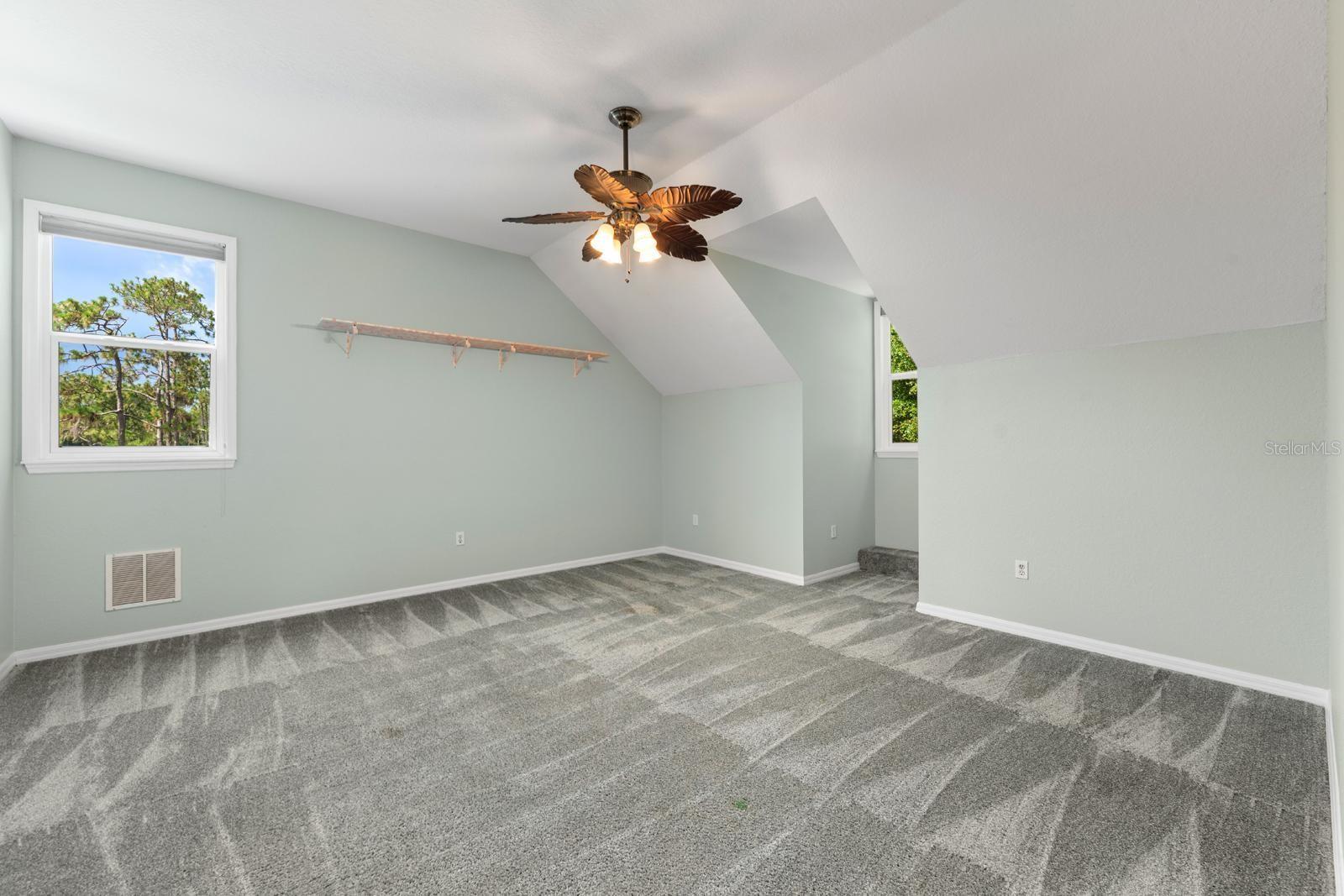 Image 15 of 37 For 6915 215th Street E