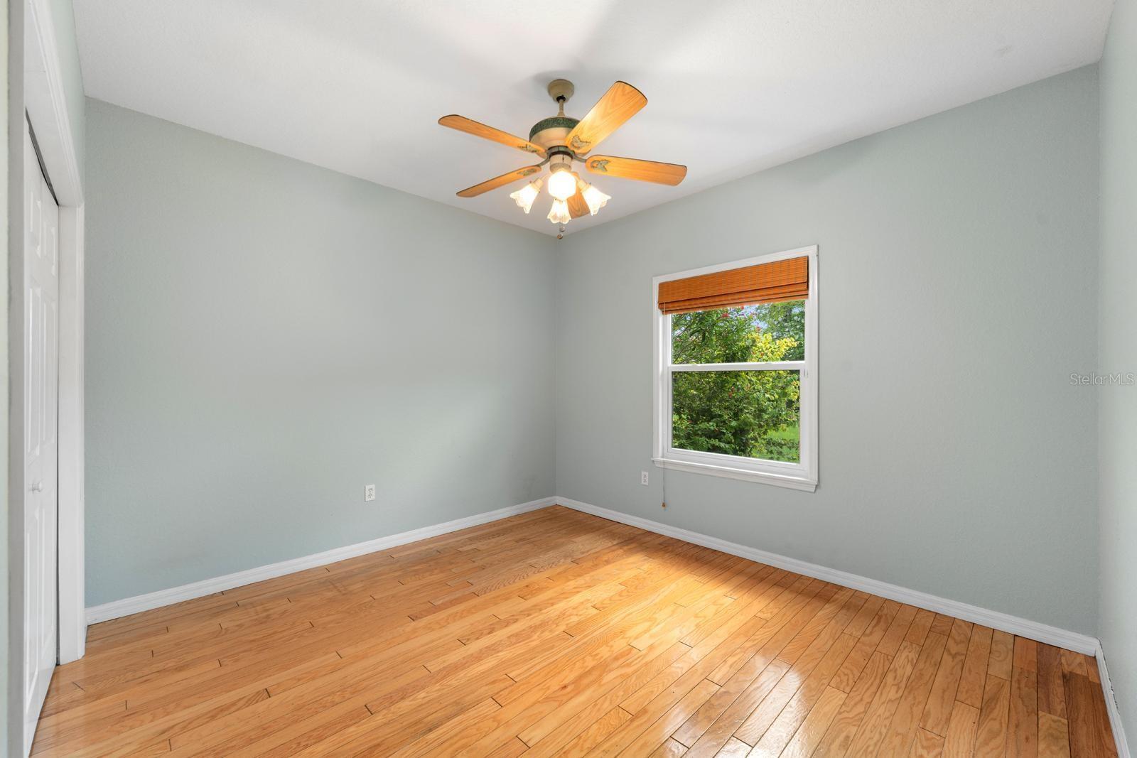 Image 16 of 37 For 6915 215th Street E
