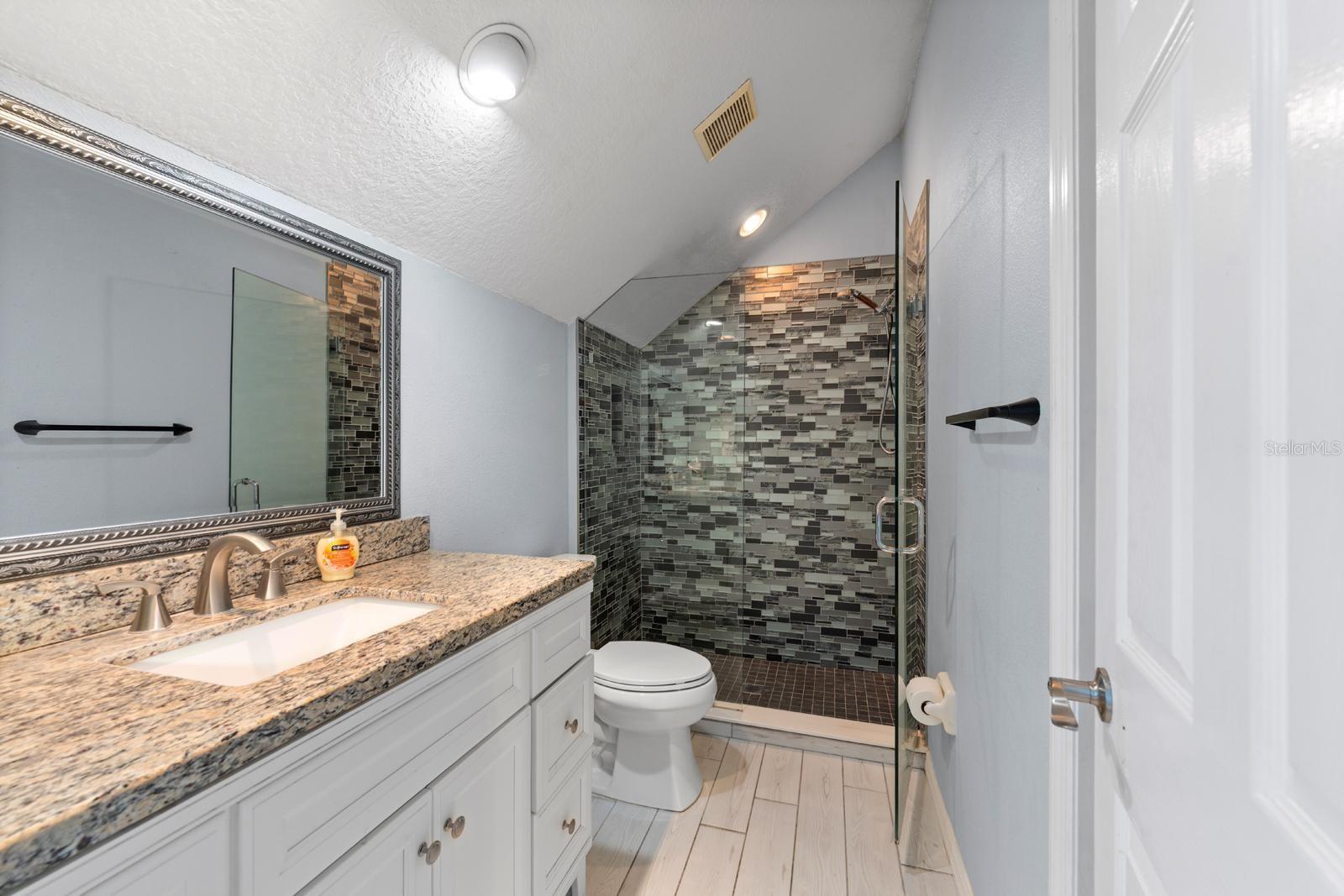 Image 22 of 37 For 6915 215th Street E