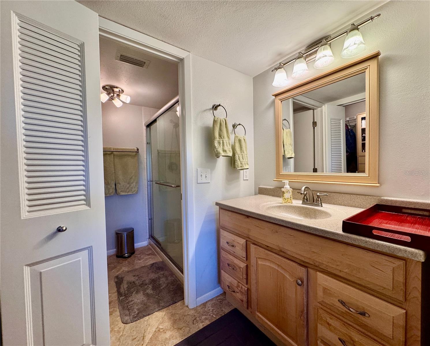 Image 15 of 48 For 1332 Pasadena Avenue S 208