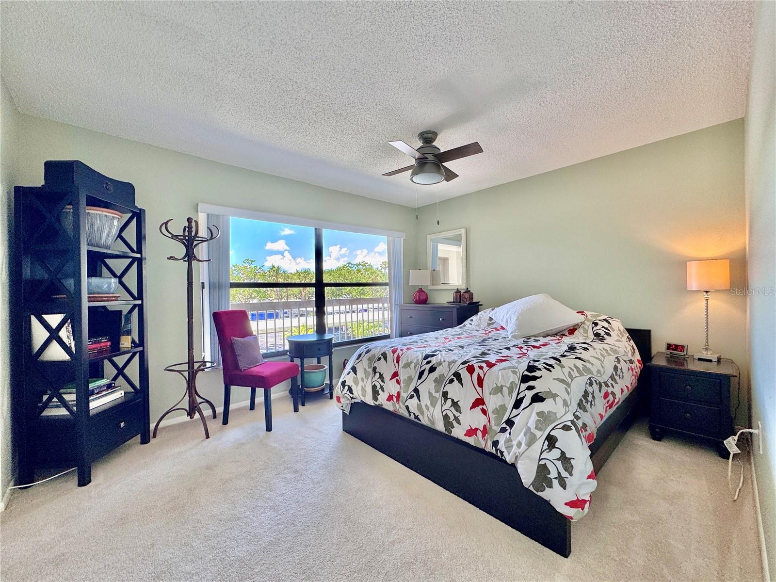 Image 18 of 48 For 1332 Pasadena Avenue S 208