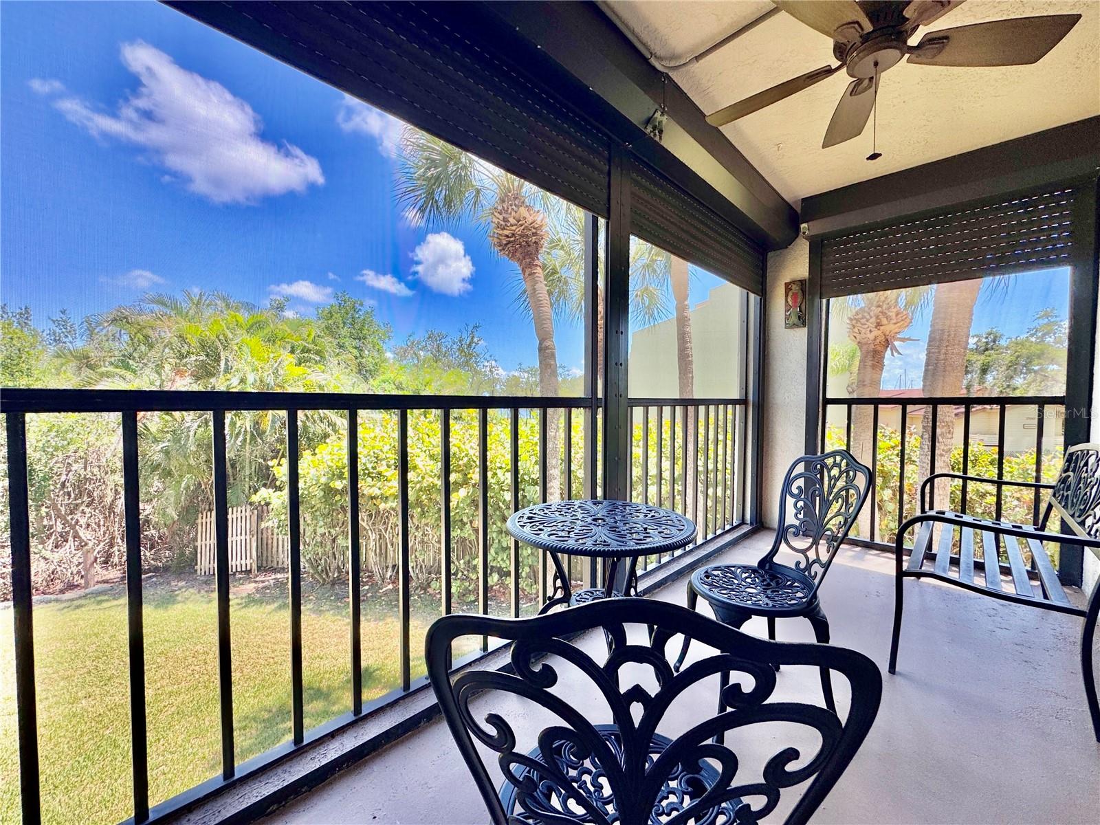 Image 21 of 48 For 1332 Pasadena Avenue S 208